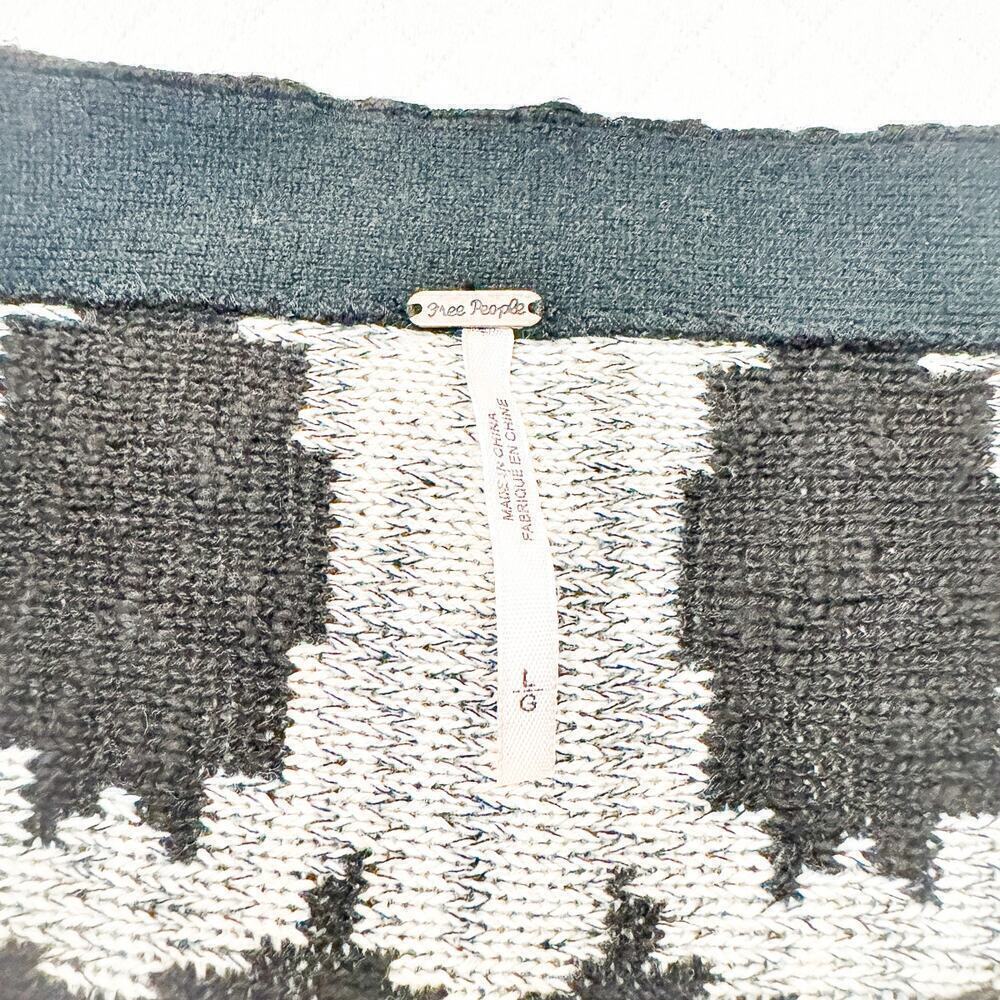 S1 - Picture 2 of 5